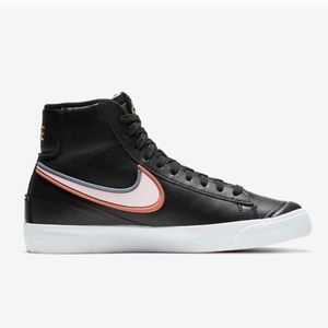 Nike high tops blazer Mid 77 Size 7 women’s infinite in black